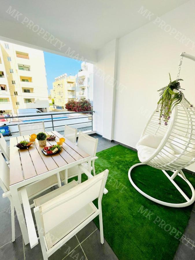 Coastal Getaway Apartment Larnaca Exterior photo